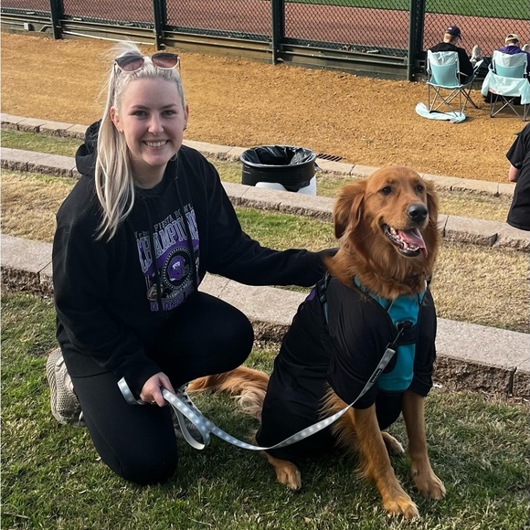 Meet your Posher, Kaitlin - Picture 1 of 2